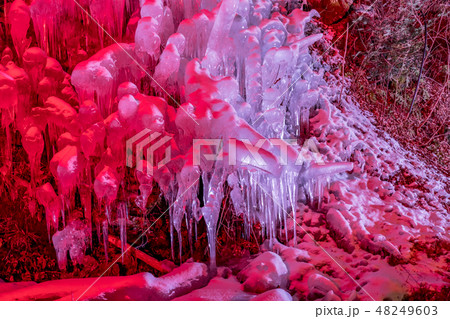氷柱 氷柱 48249603