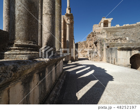 チュニジア・ドゥッガ遺跡 / Roman Ruins of Dougga, Tunisia チュニジア・ドゥッガ遺跡 / Roman Ruins of Dougga, Tunisia 48252197
