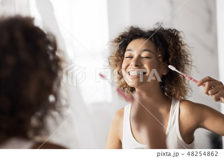 Healthy teeth concept Healthy teeth concept 48254862