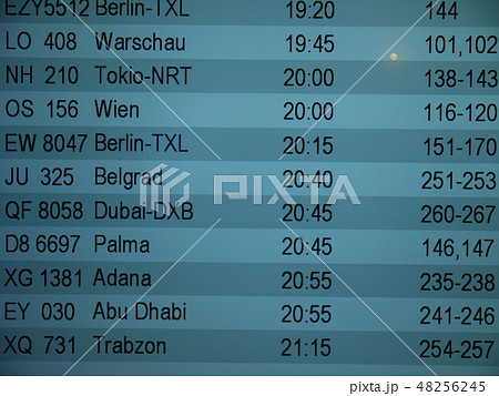 フライトスケジュール 48256245
