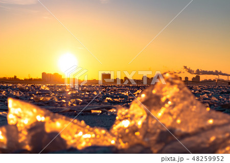 View of the city of Khabarovsk from the Amur river at dawn. Frozen river. The industrial look. View of the city of Khabarovsk from the Amur river at dawn. Frozen river. The industrial look. 48259952