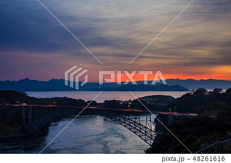 西海橋の夜明け　【長崎県西海市佐世保市】 48261616