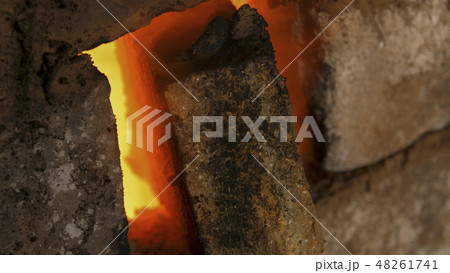 火 窯 薪 48261741