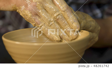 セラミックス 手 土 48261742
