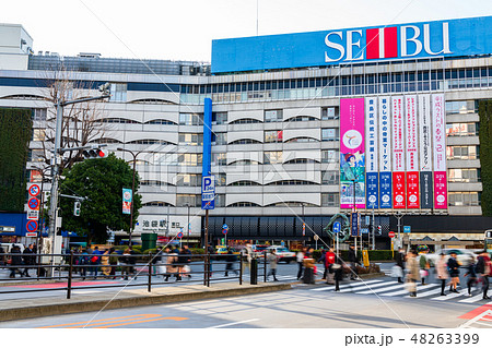 東京　池袋駅前　東口 48263399