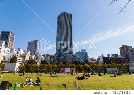 南池袋公園　昼休み時間 48271389