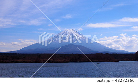 Mount Fuji 富士山 子抱き富士 精進湖 パノラマ Mount Fuji 富士山 子抱き富士 精進湖 パノラマ 48272366