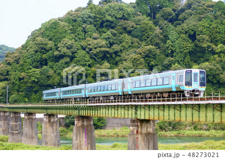 JR四国2000系気動車　特急宇和海 48273021