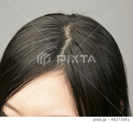 女性のためのヘアケア 髪のボリュームアップに悩む方 楽々まとまる髪 ハリ・コシが気になる髪 女性のためのヘアケア 髪のボリュームアップに悩む方 楽々まとまる髪 ハリ・コシが気になる髪 48277091