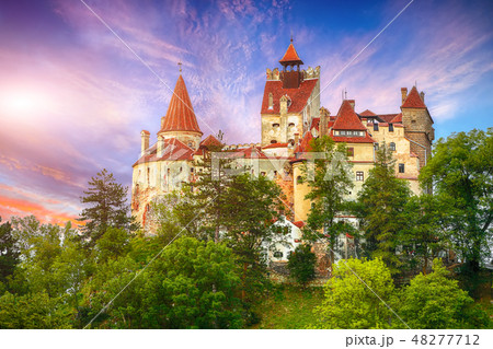 Landscape with medieval Bran castle Landscape with medieval Bran castle 48277712