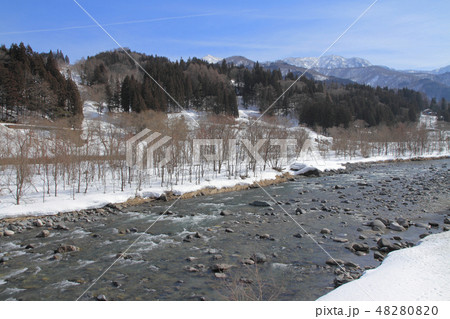 春待つ姫川の流れ 48280820