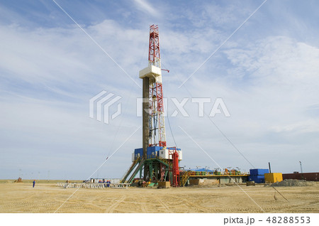 Loaded drilling rig 48288553