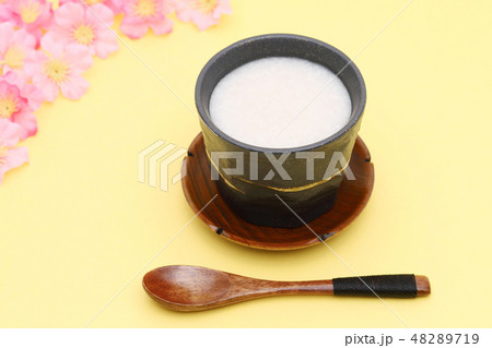 甘酒　飲み物 48289719