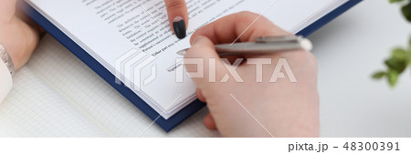 Arm fill and sign important form clipped to pad Arm fill and sign important form clipped to pad 48300391