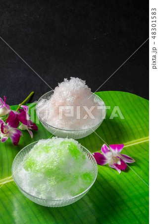 アジアのかき氷 Shaved ice that Asian fruit アジアのかき氷 Shaved ice that Asian fruit 48301583
