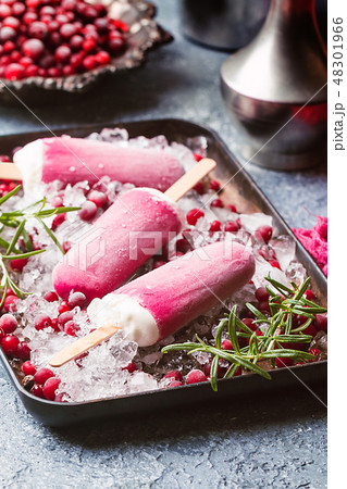pink cranberry popsicle 48301966