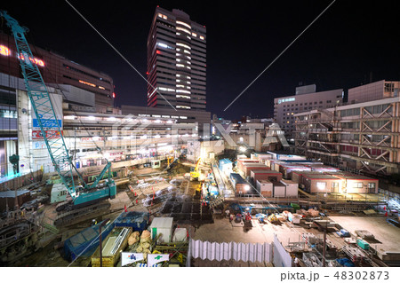 日本の千葉都市景観 「千葉駅改良・駅ビル建替工事他」を望む 日本の千葉都市景観 「千葉駅改良・駅ビル建替工事他」を望む 48302873