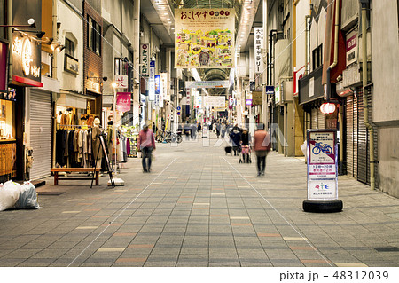 京都伏見大手筋商店街 48312039