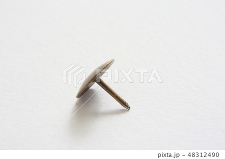 画鋲 48312490