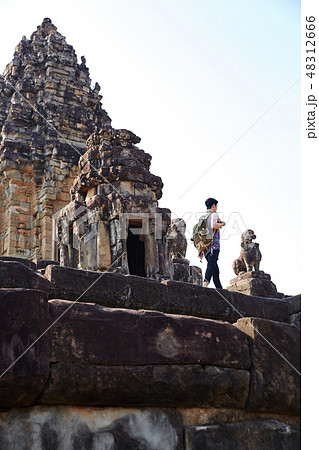 バックパッカー 男 男性 48312666