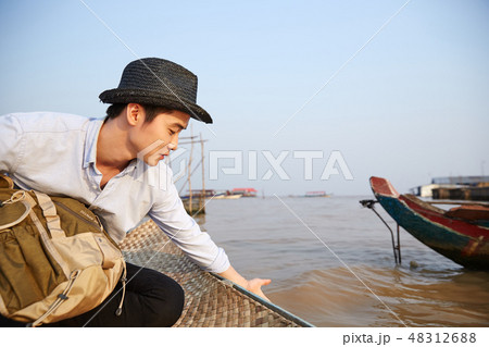 男 男性 男の子 48312688