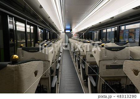 京阪電車プレミアムカーの車内 京阪電車プレミアムカーの車内 48313290