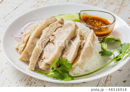 チキンライス 東南アジアの料理 asian style chicken rice チキンライス 東南アジアの料理 asian style chicken rice 48316918