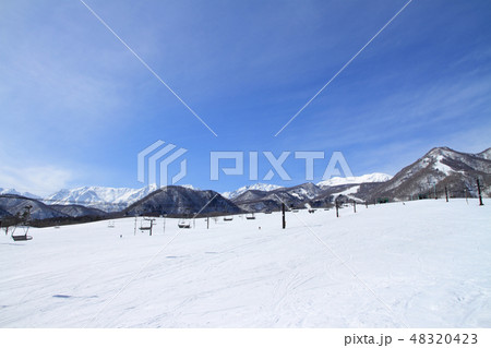 栂池高原スキー場 鐘の鳴る丘ゲレンデ 48320423