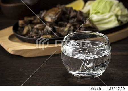 焼酎と地鶏焼き 48321260