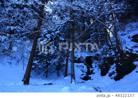 冬の小滝さん 48322157