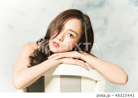 女性　ビューティー 48325441