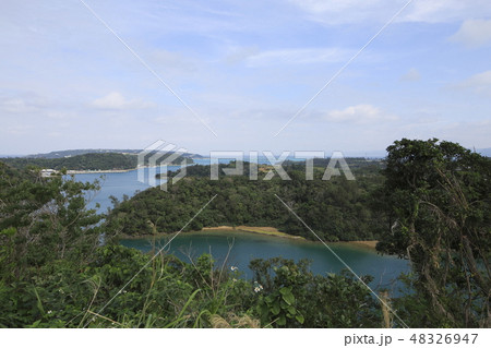 《沖縄県》 わるみ大橋からの景色 《沖縄県》 わるみ大橋からの景色 48326947