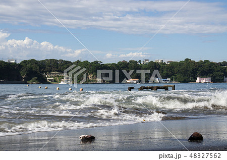 横堀海岸の渚の波 48327562