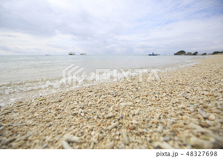 《沖縄県》　新原ビーチ　みーばるビーチ 48327698