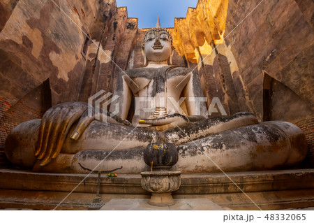 Wat Si Chum,Phra Achana at SukhothaiHistoricalpark 48332065