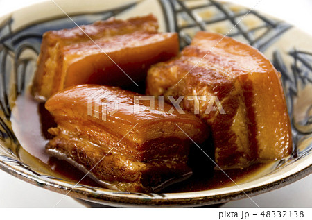 沖縄の郷土料理 ラフテー 豚肉の角煮 の写真素材