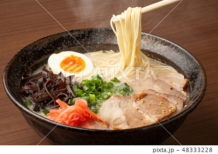 とんこつラーメン 48333228