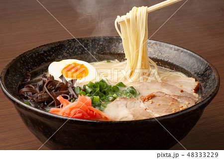 とんこつラーメン 48333229