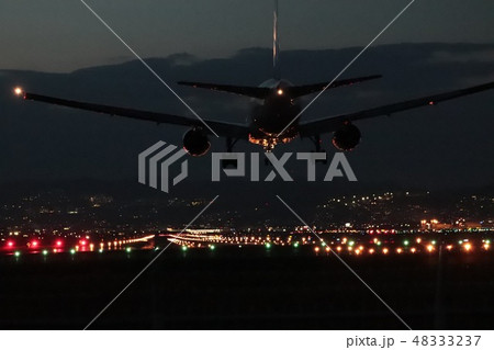 飛行機 伊丹空港 48333237