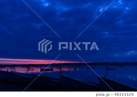印旛沼の朝焼け 48333329