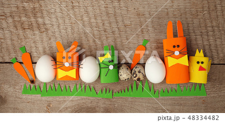 Cute creative photo with easter eggs, papercraft Cute creative photo with easter eggs, papercraft 48334482