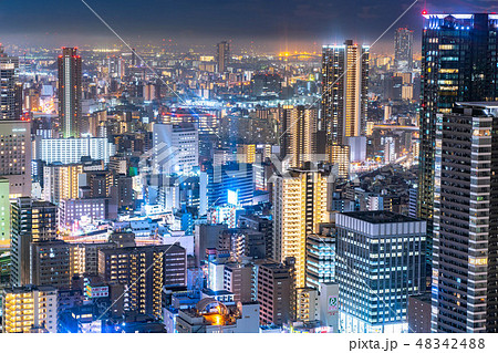 雨上がりの大阪の夕景 夜景 梅田スカイビル空中庭園より 大阪府 の写真素材 4424