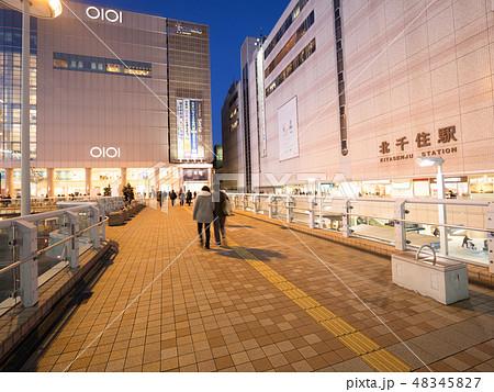 東京都　北千住駅前 48345827