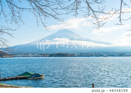 Mountain Fuji San at Kawaguchiko Lake. Mountain Fuji San at Kawaguchiko Lake. 48348199
