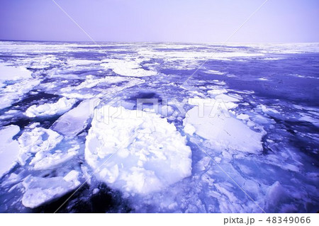 オホーツク海の美しい流氷 48349066