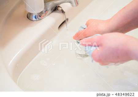 下着　洗濯 48349622