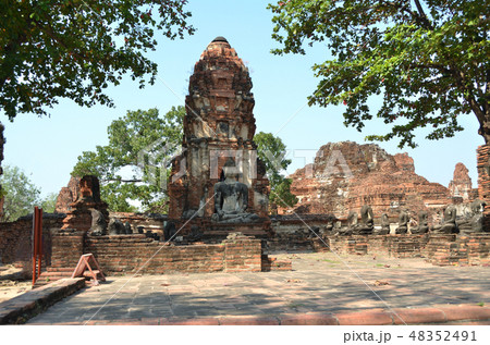 タイの世界遺産のアユタヤ タイの世界遺産のアユタヤ 48352491