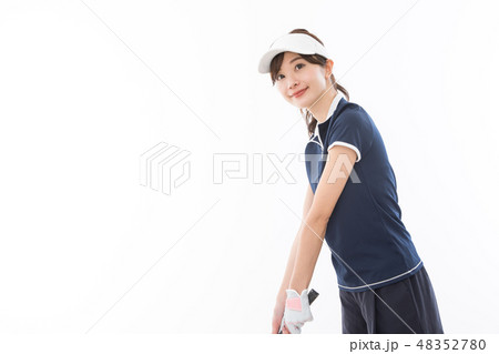 若い女性　ゴルフ 48352780