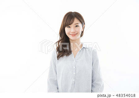 若い女性 48354018
