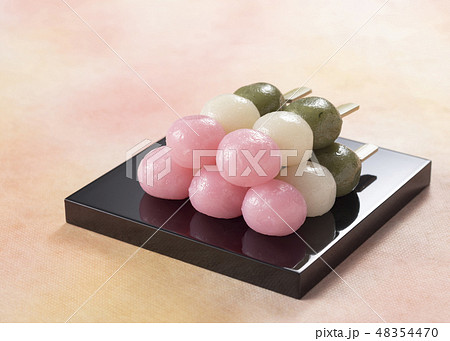 三色団子 48354470